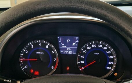 Hyundai Solaris II рестайлинг, 2013 год, 880 000 рублей, 12 фотография