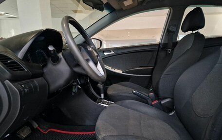 Hyundai Solaris II рестайлинг, 2013 год, 880 000 рублей, 15 фотография