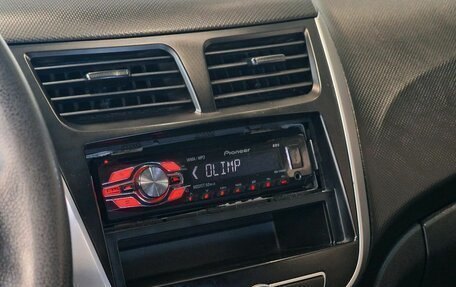 Hyundai Solaris II рестайлинг, 2013 год, 880 000 рублей, 13 фотография