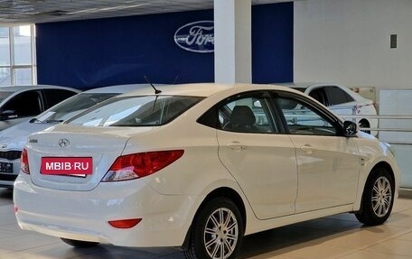 Hyundai Solaris II рестайлинг, 2013 год, 880 000 рублей, 5 фотография
