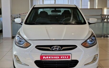 Hyundai Solaris II рестайлинг, 2013 год, 880 000 рублей, 3 фотография