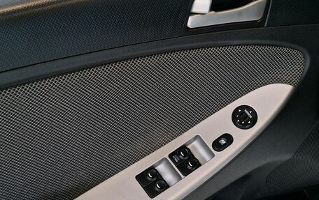 Hyundai Solaris II рестайлинг, 2013 год, 880 000 рублей, 18 фотография