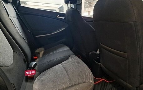 Hyundai Solaris II рестайлинг, 2013 год, 880 000 рублей, 16 фотография