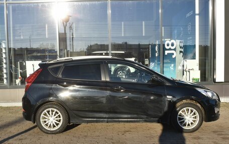 Hyundai Solaris II рестайлинг, 2015 год, 940 000 рублей, 4 фотография