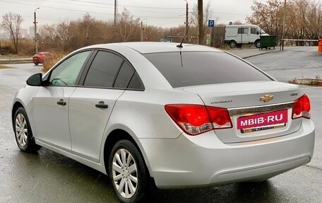 Chevrolet Cruze II, 2012 год, 725 000 рублей, 2 фотография