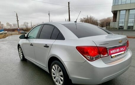 Chevrolet Cruze II, 2012 год, 725 000 рублей, 4 фотография