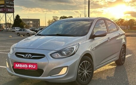 Hyundai Solaris II рестайлинг, 2013 год, 885 000 рублей, 5 фотография