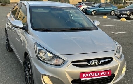 Hyundai Solaris II рестайлинг, 2013 год, 885 000 рублей, 7 фотография