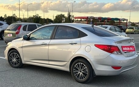 Hyundai Solaris II рестайлинг, 2013 год, 885 000 рублей, 14 фотография