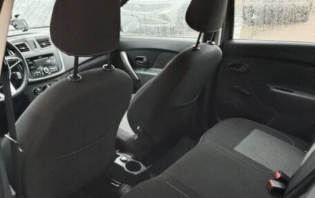 Renault Sandero II рестайлинг, 2020 год, 1 000 000 рублей, 10 фотография