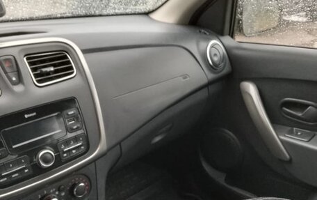 Renault Sandero II рестайлинг, 2020 год, 1 000 000 рублей, 14 фотография