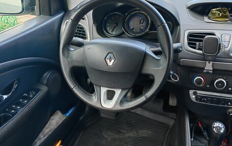Renault Fluence I, 2013 год, 760 000 рублей, 37 фотография