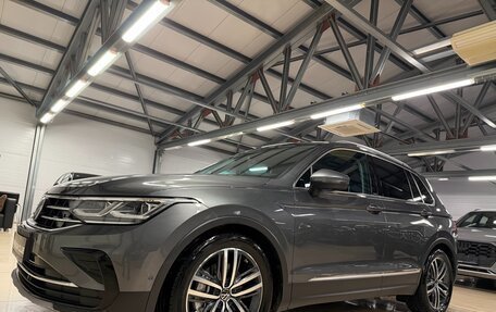 Volkswagen Tiguan II, 2021 год, 3 499 000 рублей, 15 фотография