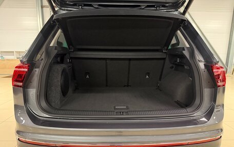 Volkswagen Tiguan II, 2021 год, 3 499 000 рублей, 10 фотография