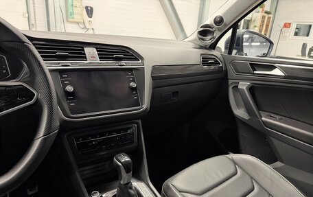 Volkswagen Tiguan II, 2021 год, 3 499 000 рублей, 26 фотография