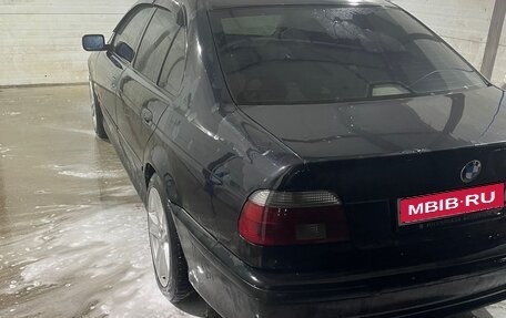 BMW 5 серия, 1998 год, 300 000 рублей, 1 фотография