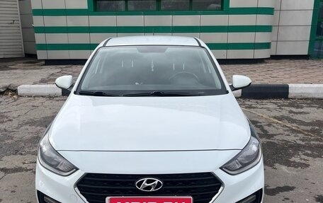 Hyundai Solaris II рестайлинг, 2017 год, 1 200 000 рублей, 1 фотография