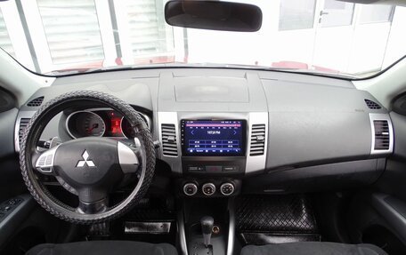 Mitsubishi Outlander III рестайлинг 3, 2008 год, 950 000 рублей, 4 фотография