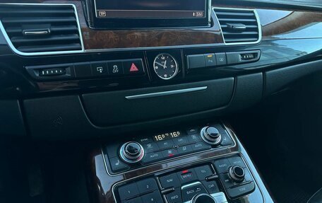 Audi A8, 2011 год, 1 500 000 рублей, 10 фотография