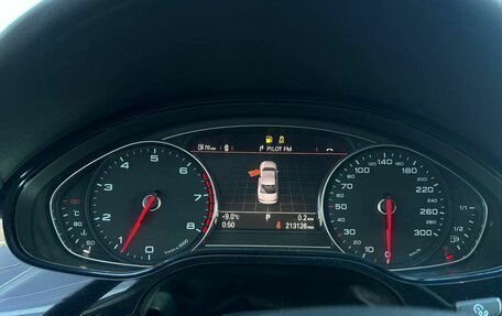 Audi A8, 2011 год, 1 500 000 рублей, 11 фотография