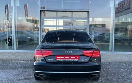 Audi A8, 2011 год, 1 500 000 рублей, 5 фотография