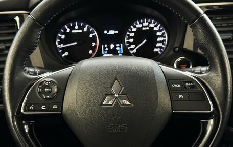 Mitsubishi Outlander III рестайлинг 3, 2019 год, 2 195 000 рублей, 7 фотография