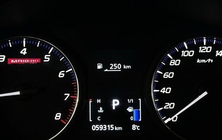 Mitsubishi Outlander III рестайлинг 3, 2019 год, 2 195 000 рублей, 6 фотография