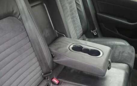 Volkswagen Passat B8 рестайлинг, 2017 год, 1 690 000 рублей, 12 фотография