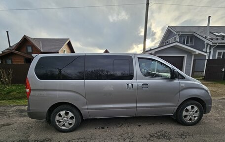 Hyundai Grand Starex Grand Starex I рестайлинг 2, 2017 год, 2 600 000 рублей, 4 фотография