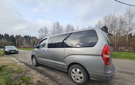 Hyundai Grand Starex Grand Starex I рестайлинг 2, 2017 год, 2 600 000 рублей, 7 фотография