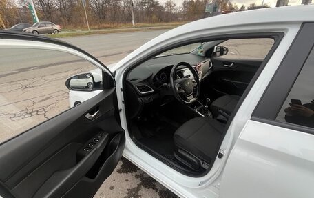 Hyundai Solaris II рестайлинг, 2017 год, 1 200 000 рублей, 9 фотография