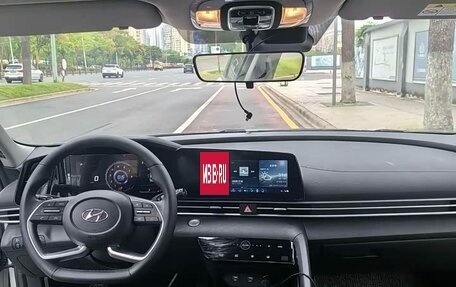 Hyundai Elantra, 2022 год, 1 060 000 рублей, 5 фотография