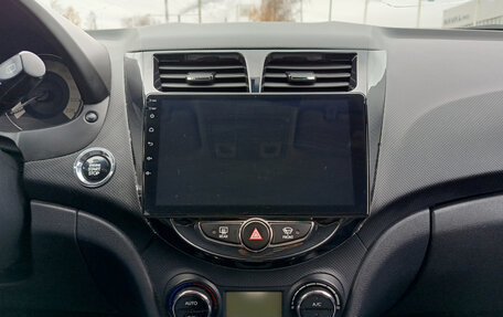 Hyundai Solaris II рестайлинг, 2013 год, 816 000 рублей, 19 фотография