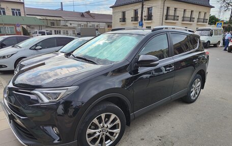 Toyota RAV4, 2018 год, 2 600 000 рублей, 1 фотография