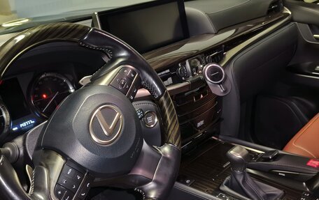 Lexus LX III, 2018 год, 10 500 000 рублей, 7 фотография