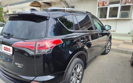 Toyota RAV4, 2018 год, 2 600 000 рублей, 3 фотография