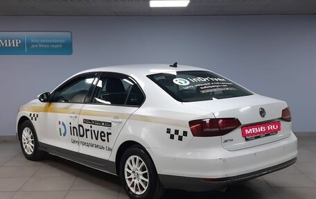 Volkswagen Jetta VI, 2018 год, 900 000 рублей, 7 фотография