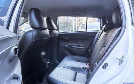 Toyota Yaris XP150 рестайлинг, 2021 год, 1 200 000 рублей, 6 фотография