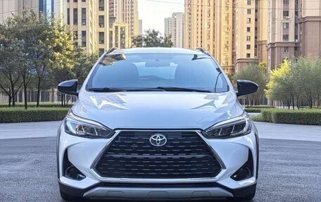 Toyota Yaris XP150 рестайлинг, 2021 год, 1 200 000 рублей, 14 фотография