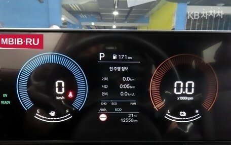 Hyundai Kona, 2025 год, 2 400 000 рублей, 6 фотография