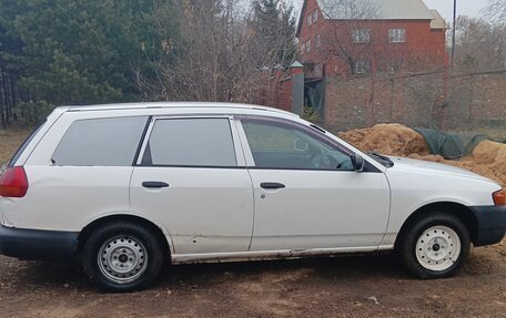 Nissan AD II, 2000 год, 350 000 рублей, 2 фотография