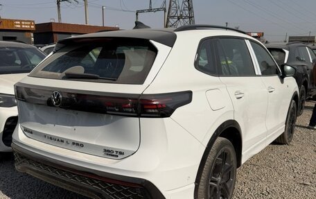 Volkswagen Tiguan, 2025 год, 4 950 000 рублей, 3 фотография