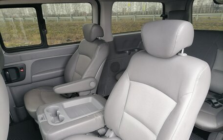 Hyundai Grand Starex Grand Starex I рестайлинг 2, 2008 год, 1 100 000 рублей, 11 фотография