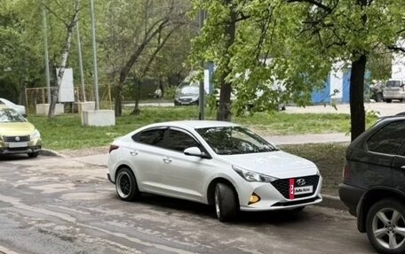 Hyundai Solaris II рестайлинг, 2018 год, 800 000 рублей, 8 фотография
