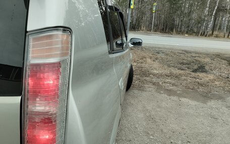 Toyota Opa I рестайлинг, 2001 год, 490 000 рублей, 20 фотография