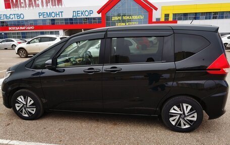 Honda Freed II, 2017 год, 1 360 000 рублей, 4 фотография