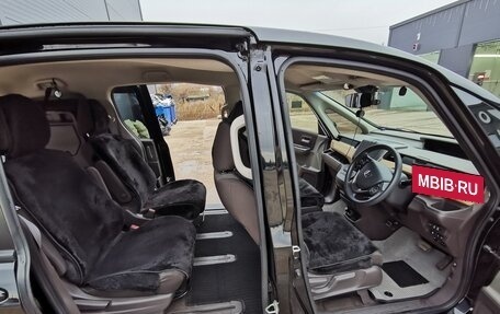 Honda Freed II, 2017 год, 1 360 000 рублей, 9 фотография