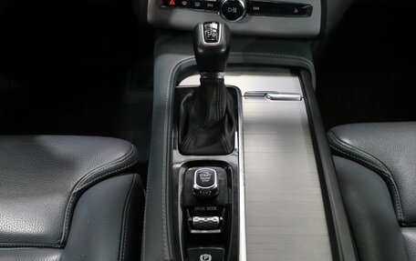 Volvo XC90 II рестайлинг, 2020 год, 4 600 000 рублей, 19 фотография