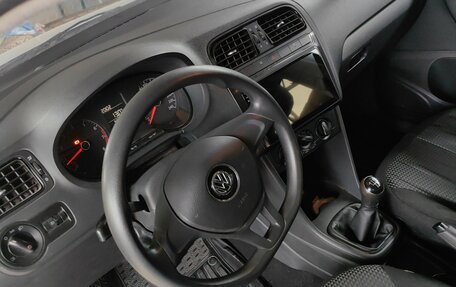 Volkswagen Polo VI (EU Market), 2015 год, 800 000 рублей, 5 фотография