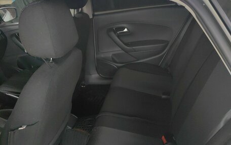 Volkswagen Polo VI (EU Market), 2015 год, 800 000 рублей, 6 фотография